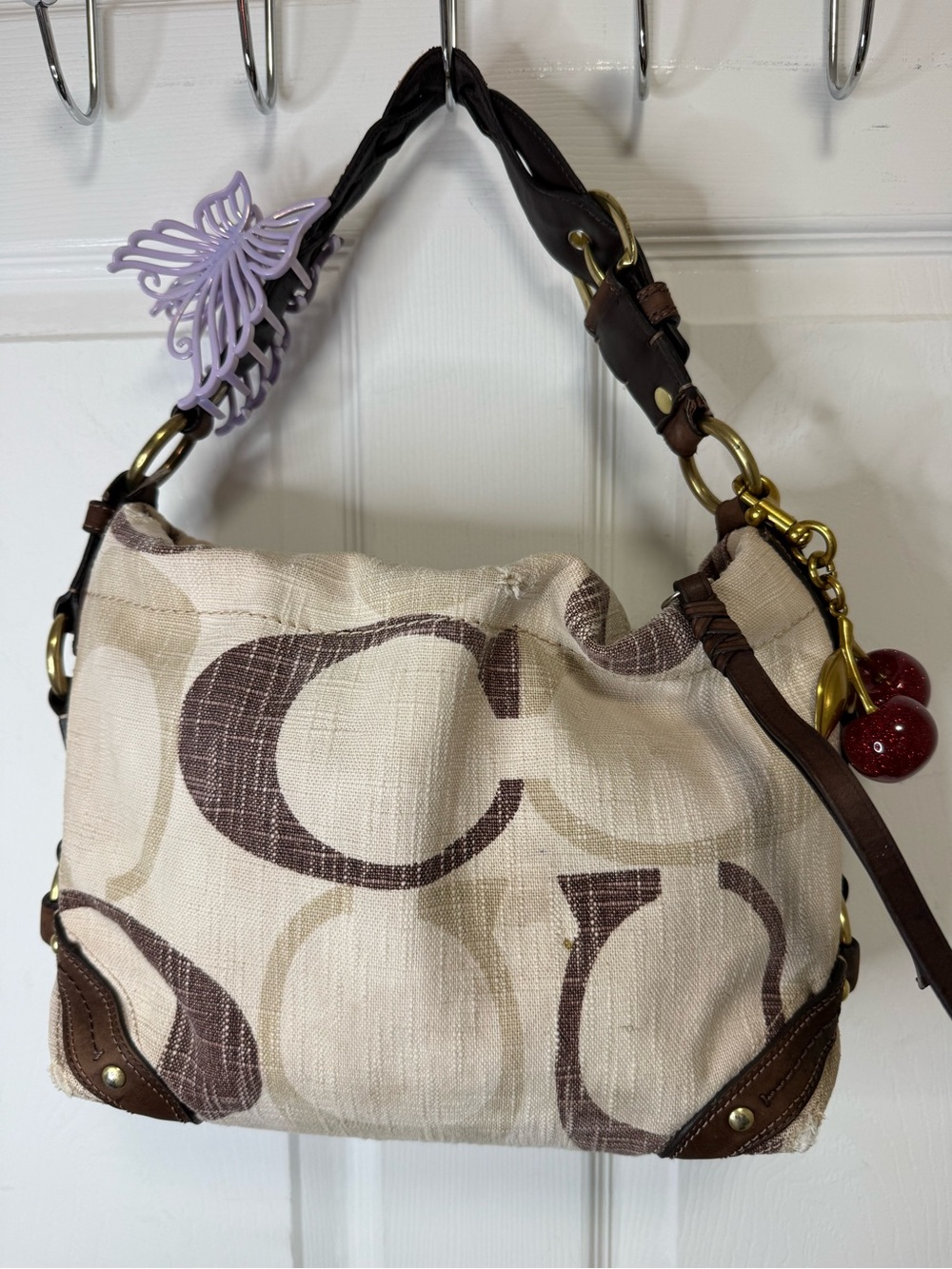 2000s Vintage Coach cream & brown medium carly shoulder purse